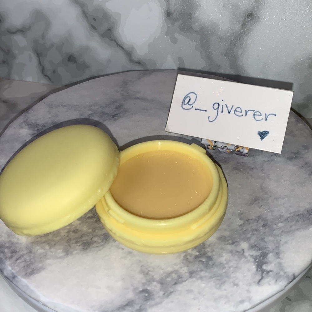 New Vanilla Macaron Lip Balm
